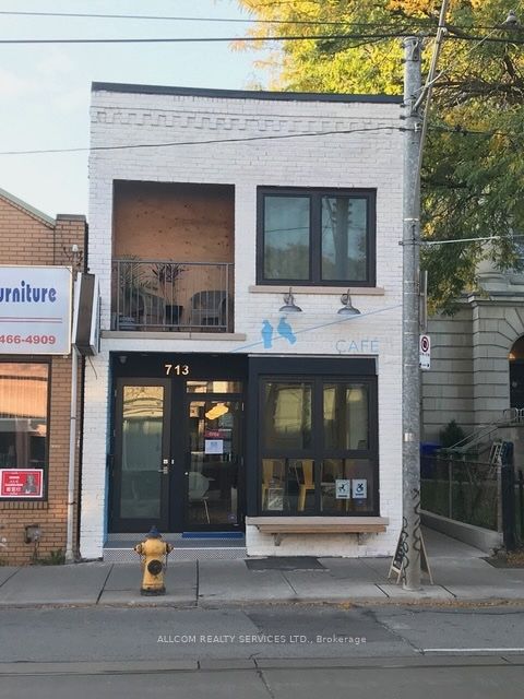 713 Gerrard Street E