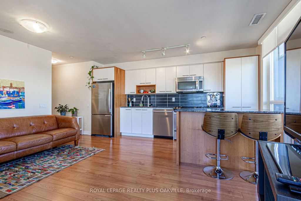 Photo of 5 Valhalla Inn Road #510, Toronto, ON M9B 0B1 (MLS # W12445648)