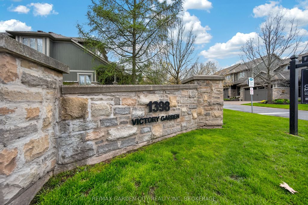 Photo of 1398 Pelham Street #13, Pelham, ON L3E 0T4 (MLS # X13076606)