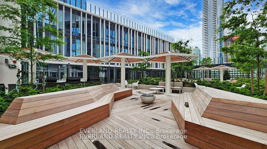 138 Downes Street 1108