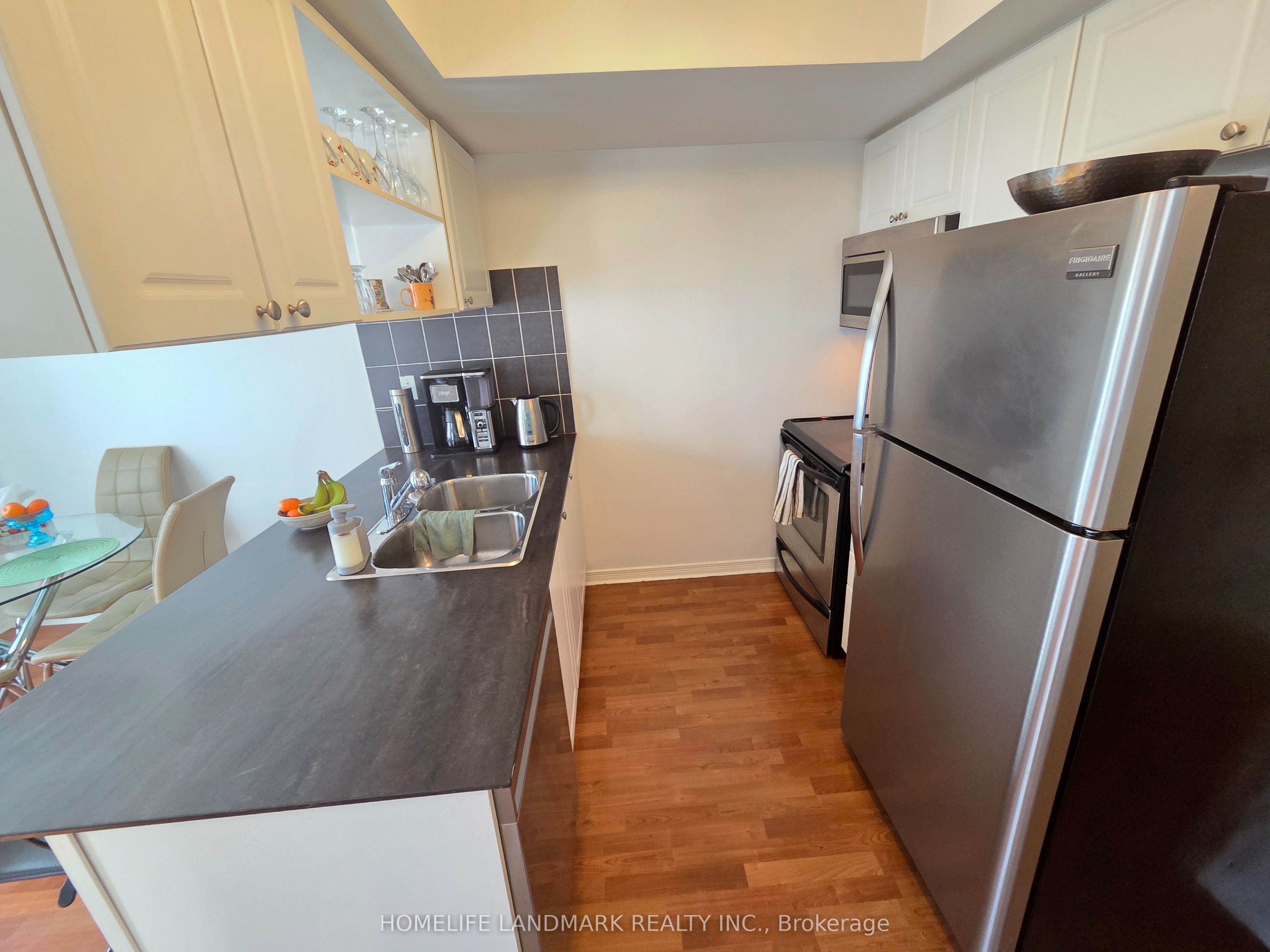 74 Munro Street 2