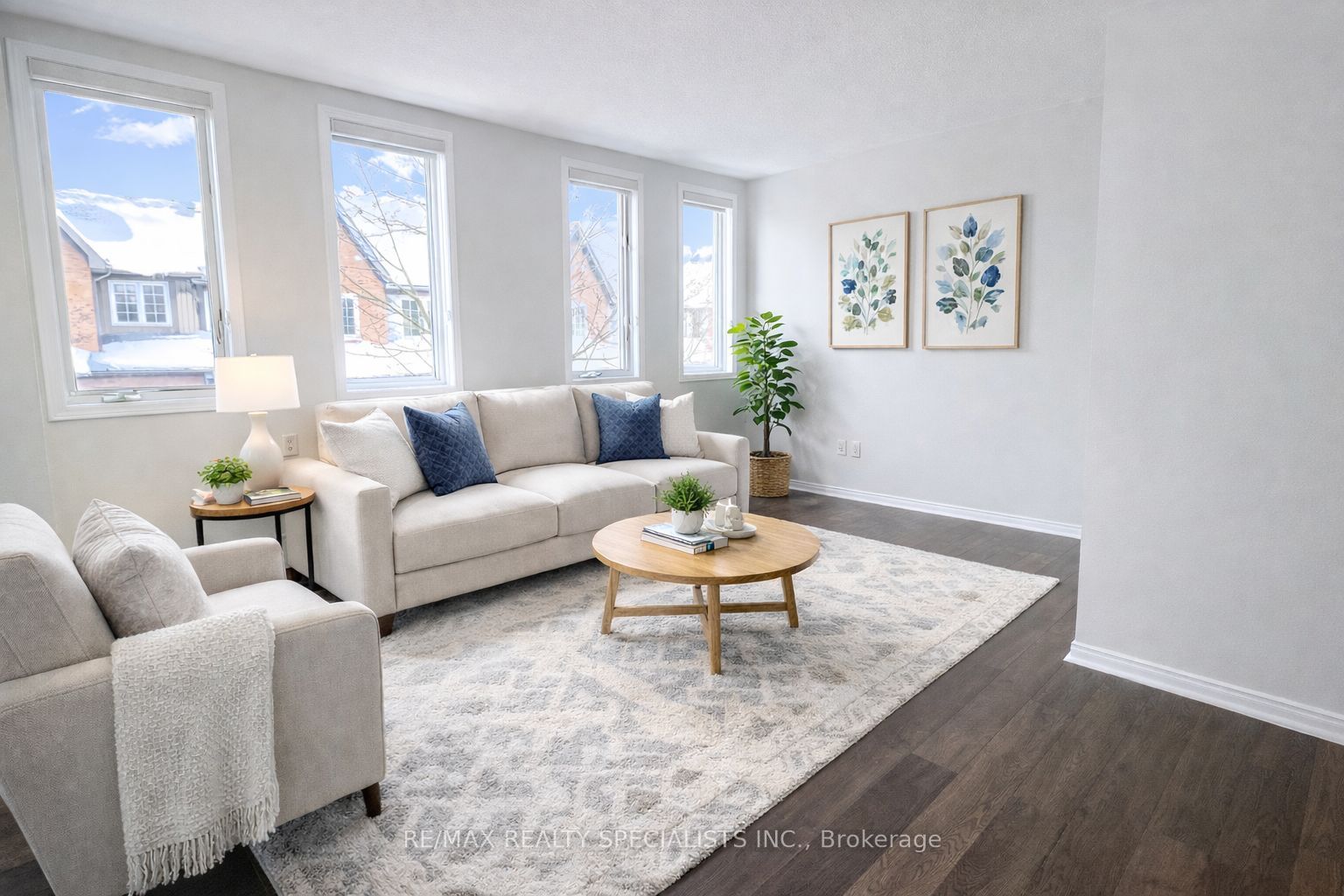 2945 Thomas Street 98