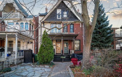 410 Manning Avenue Toronto ON M6G 2V7