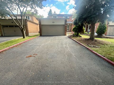 90 Spragg Circle BSMT Markham ON L3P 5W5