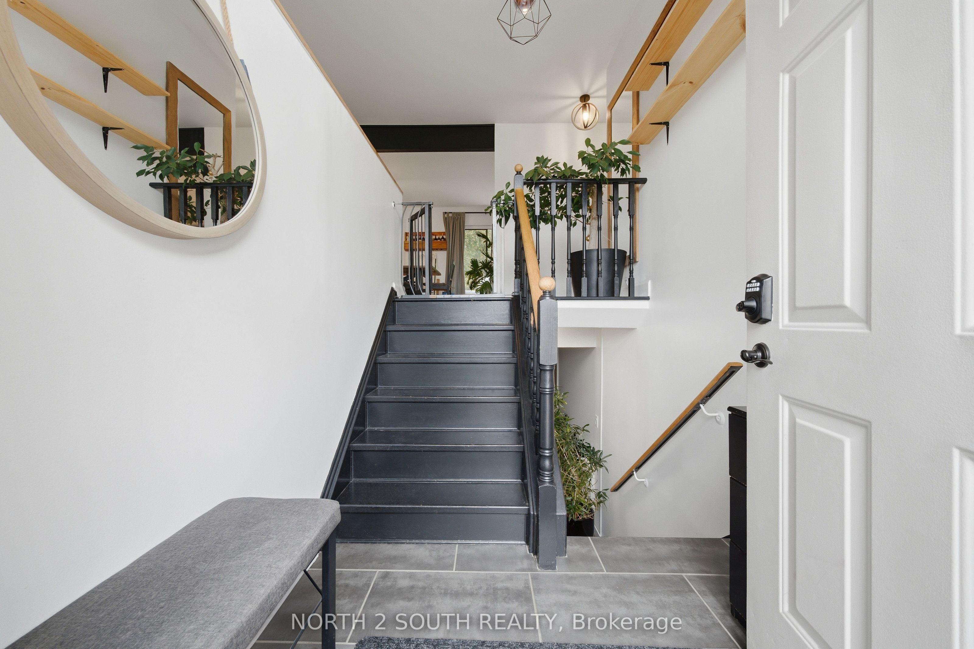 74 Leo Boulevard
