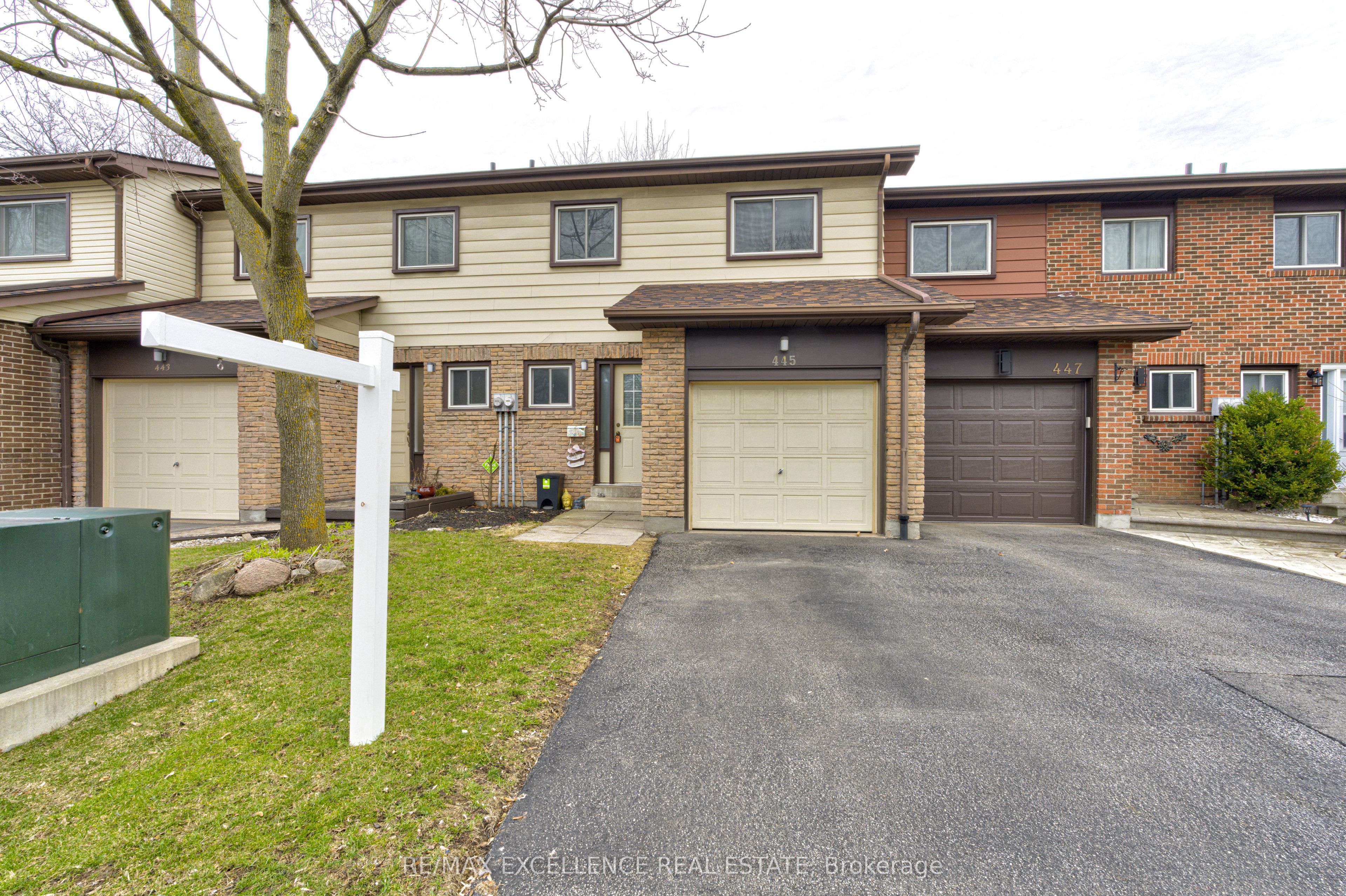 445 Ontario Street N 45