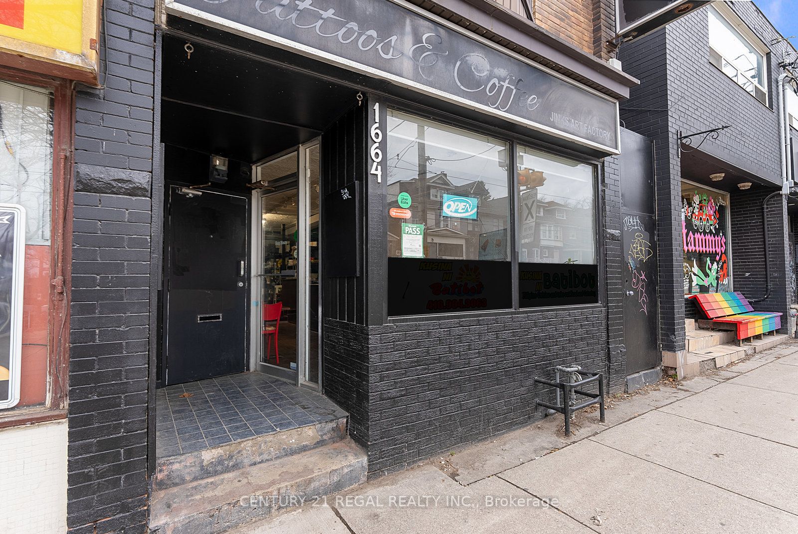 1664 Queen Street W