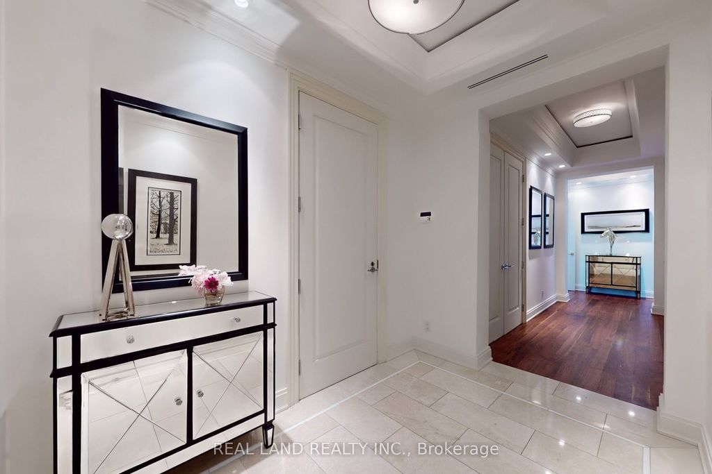 Photo of 206 Bloor Street W #1001, Toronto, ON M5S 1T8 (MLS # C12867866)