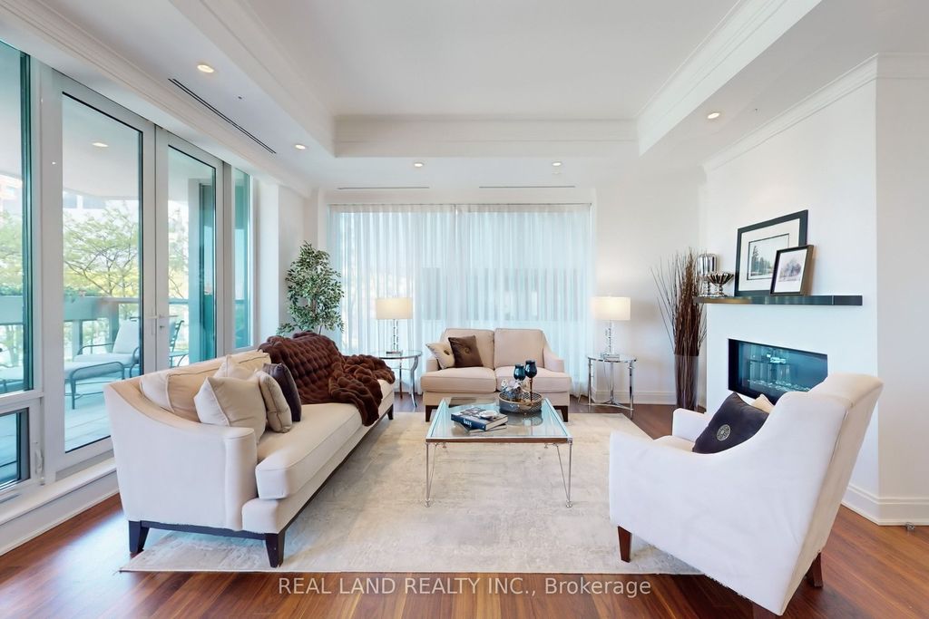 Photo of 206 Bloor Street W #1001, Toronto, ON M5S 1T8 (MLS # C12867866)