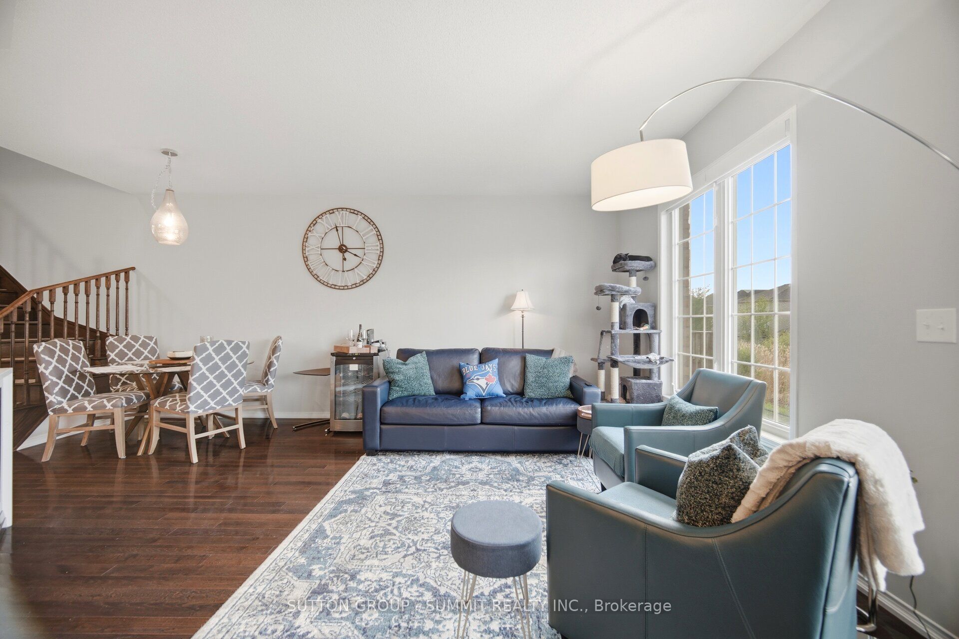 745 FARMSTEAD Drive 15