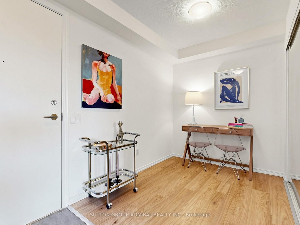 Photo of 60 Heintzman Street #1039, Toronto, ON M6P 5A1 (MLS # W13465978)