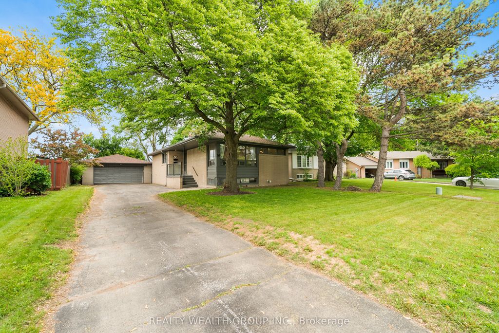Photo of 39 Treadgold Crescent, Toronto, ON M3A 1X1 (MLS # C12439159)