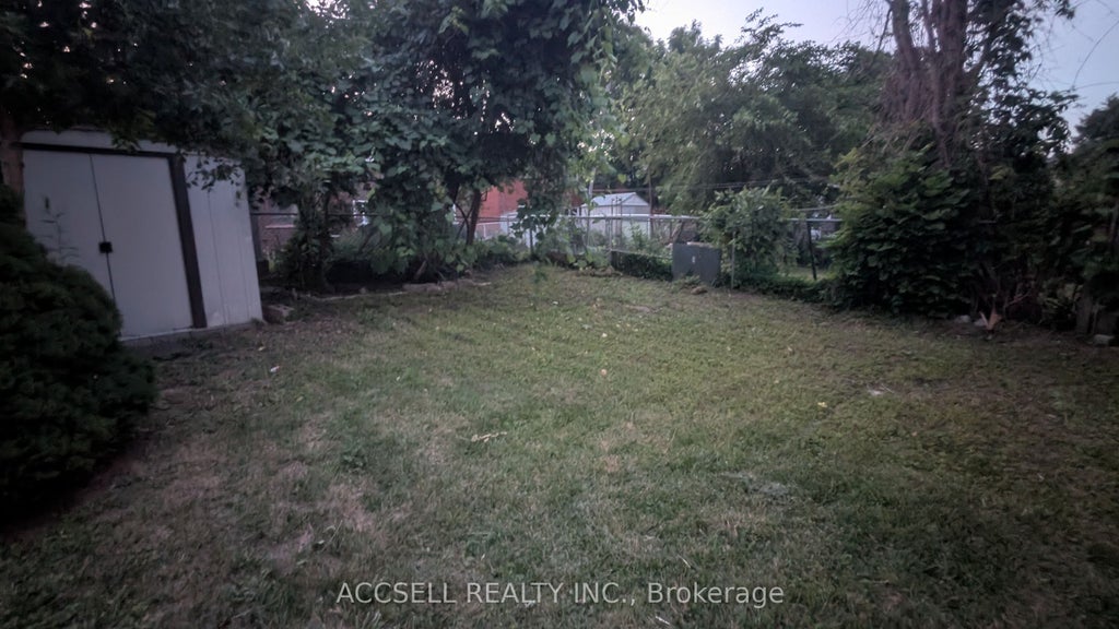 Photo of 1055 Claredale Road, Mississauga, ON L5G 1T5 (MLS # W13575078)