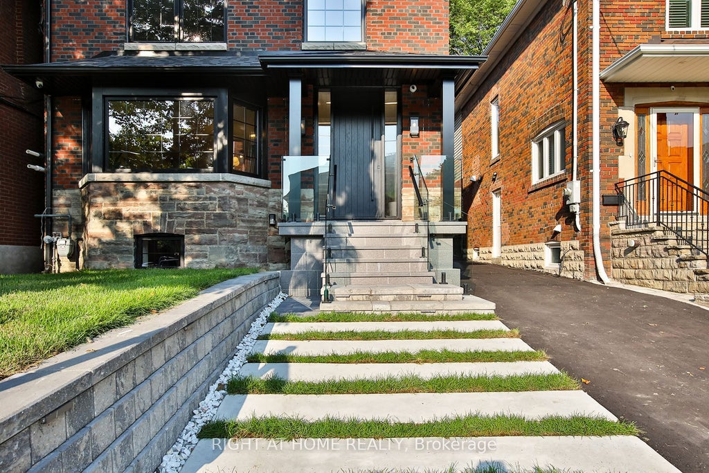 Photo of 106 Eastbourne Avenue, Toronto, ON M5P 2G3 (MLS # C13865900)