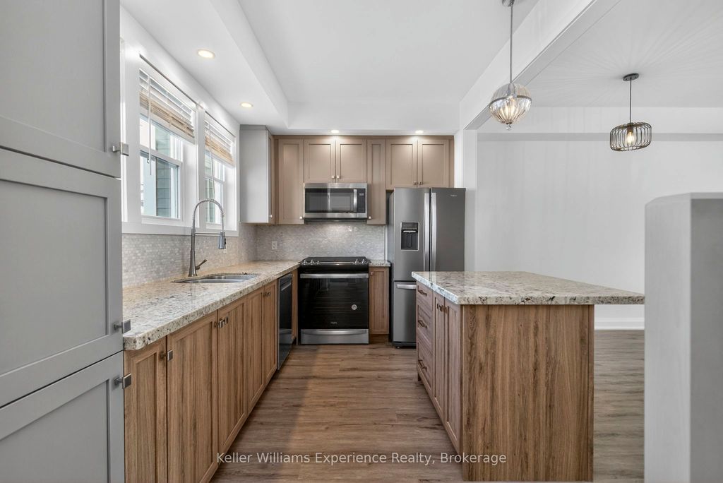 Photo of 10 Danielle Crescent, Midland, ON L4R 0H3 (MLS # S12817972)