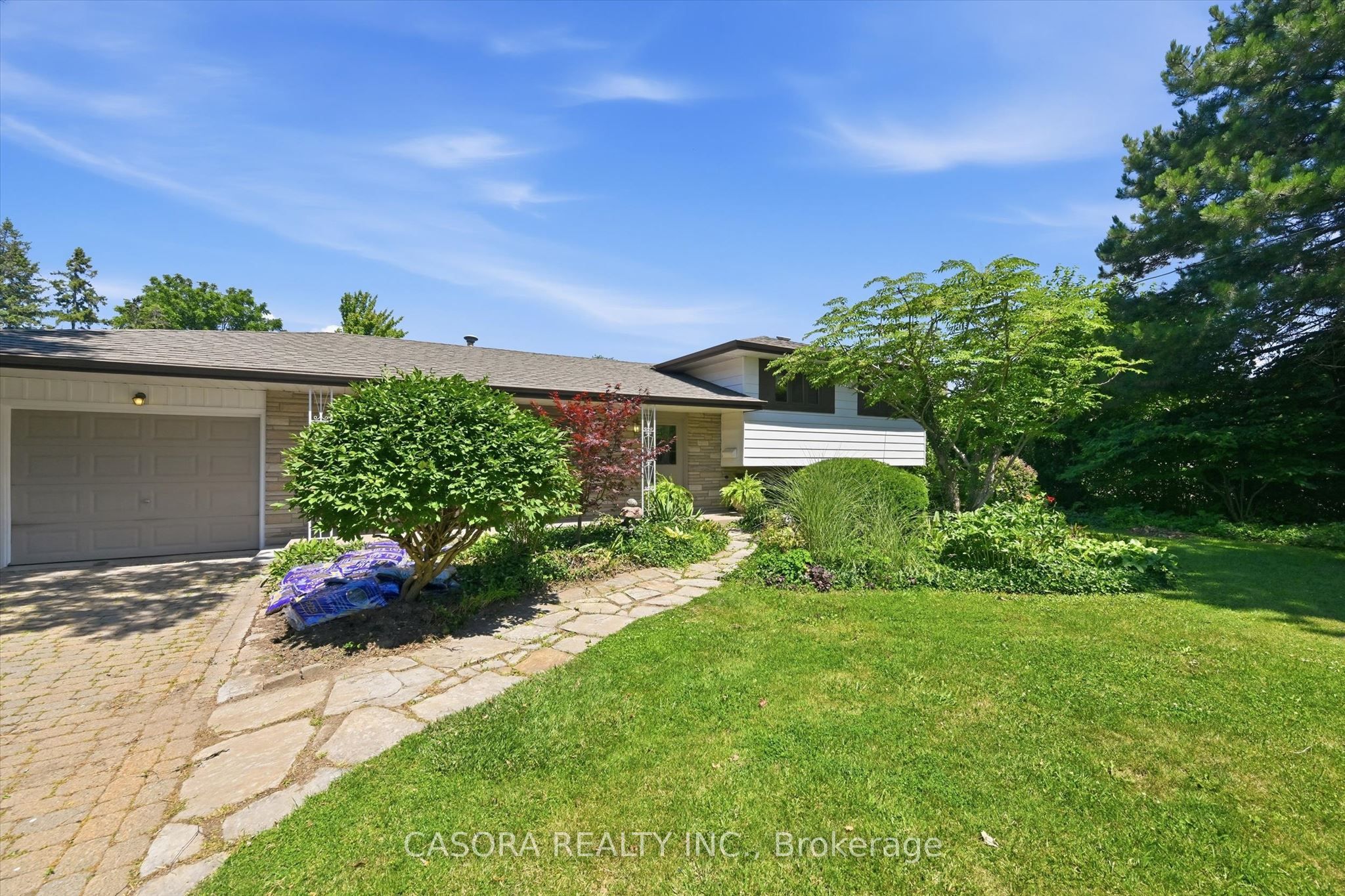 34 Christopher Drive