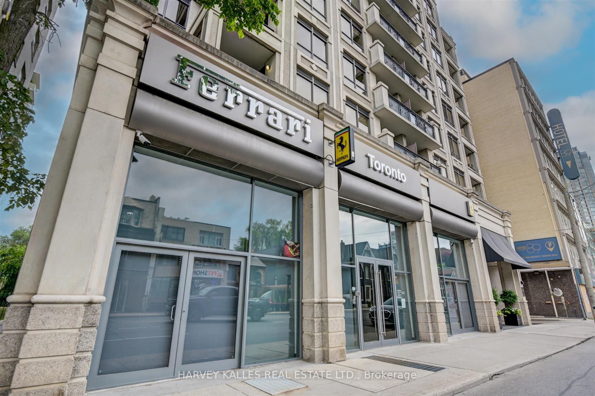 99 Avenue Road 708