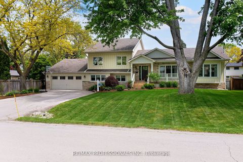 321 Wendy Lane Oakville ON L6L 4P9