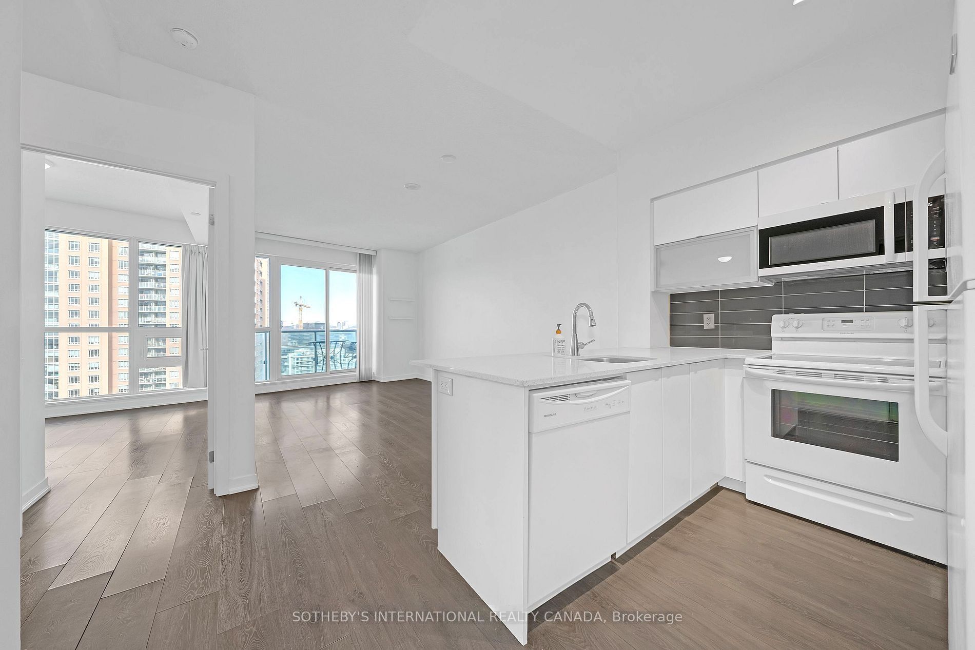 150 East Liberty Street 1616