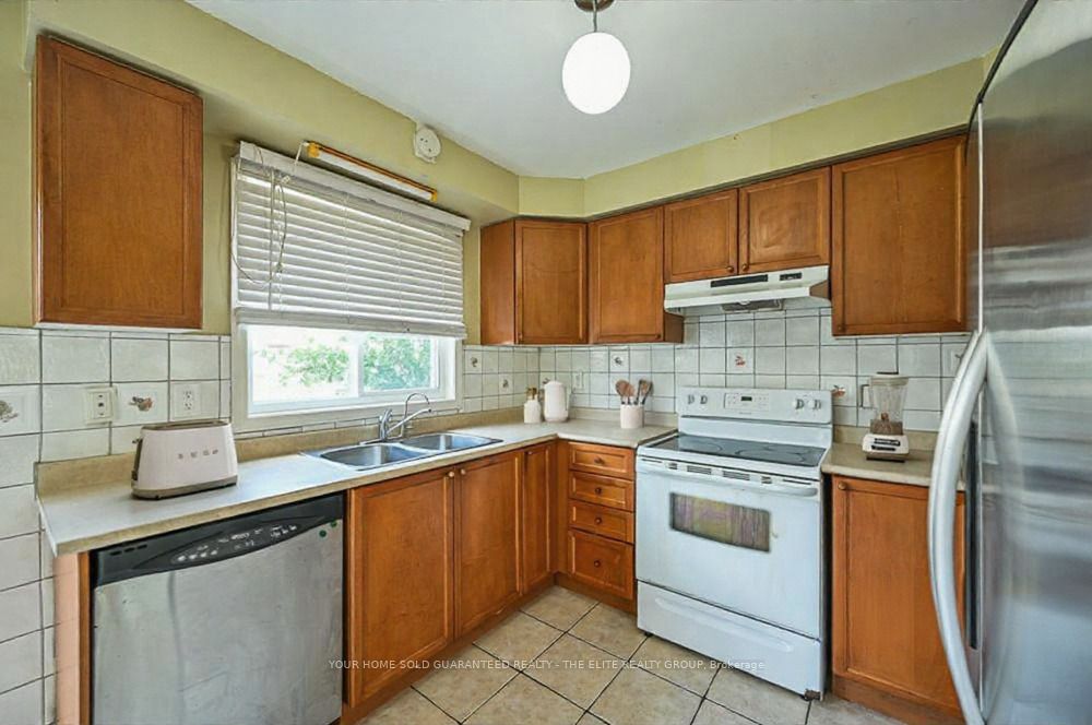 73 Botavia Downs Drive