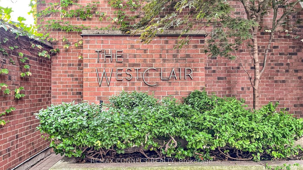 Photo of 47 St Clair Avenue W #1002, Toronto, ON M4V 3A5 (MLS # C12673228)