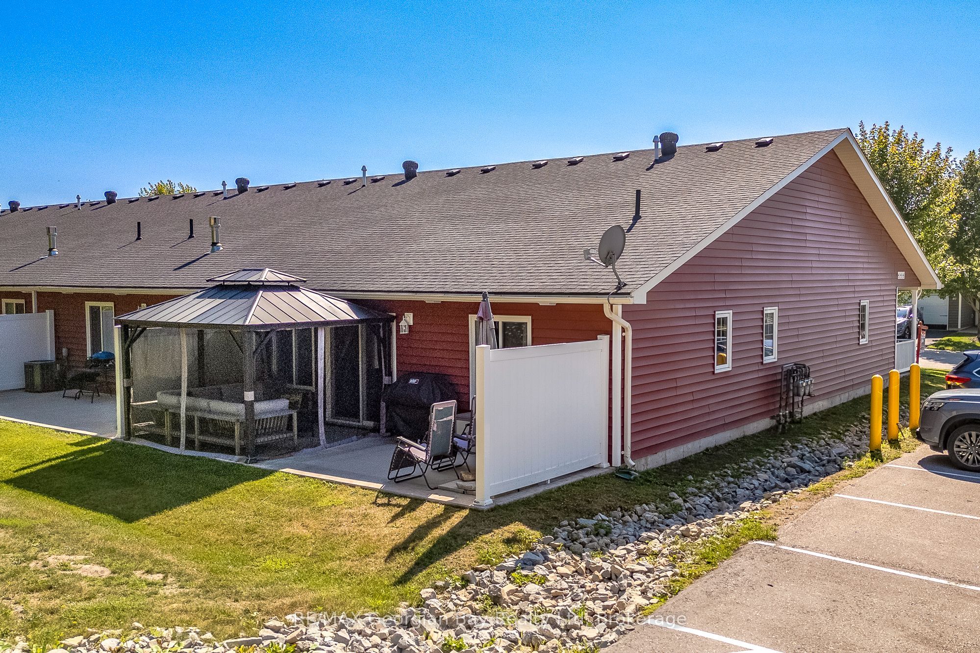 39 Chamberlain Crescent