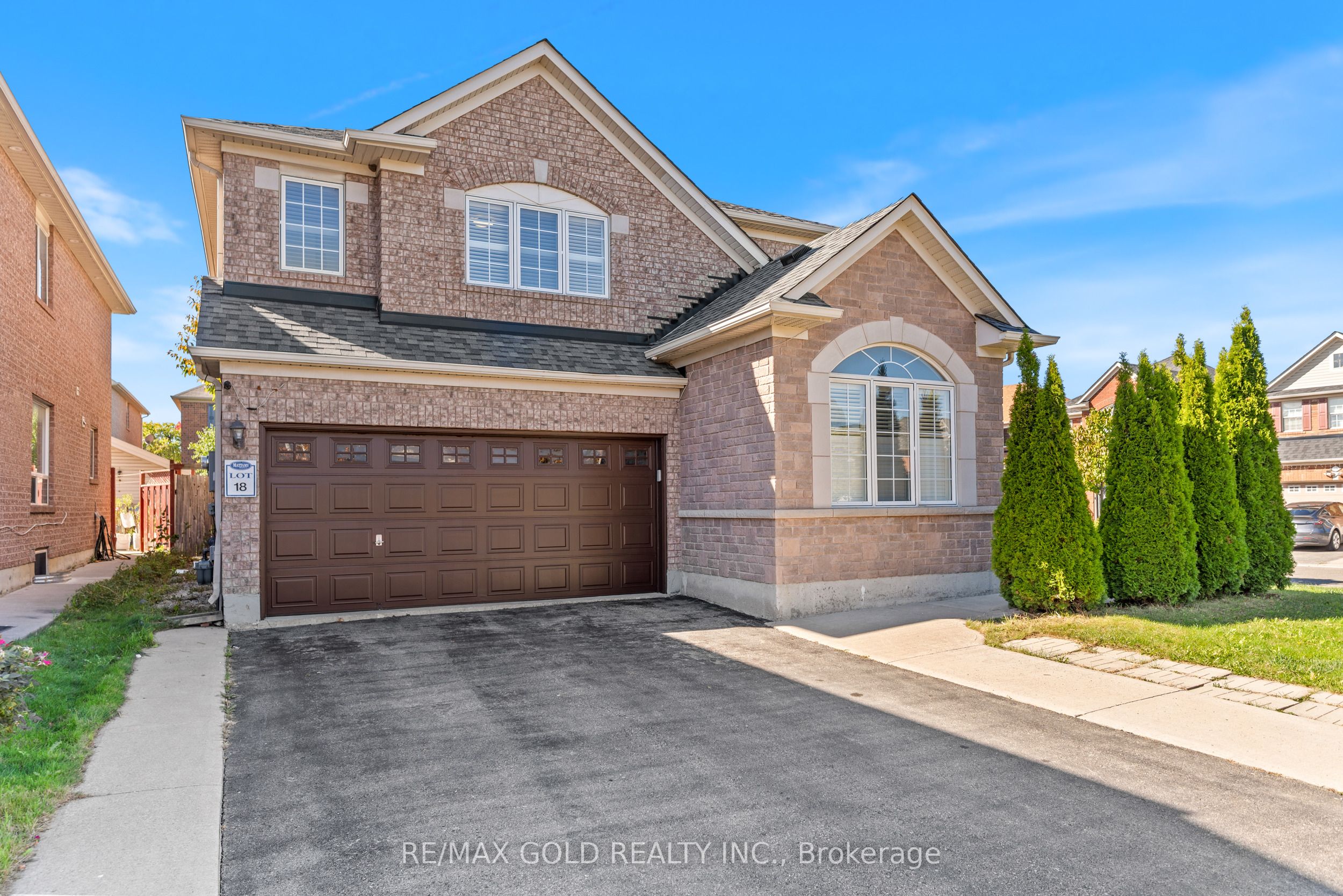 23 Lyric Road
