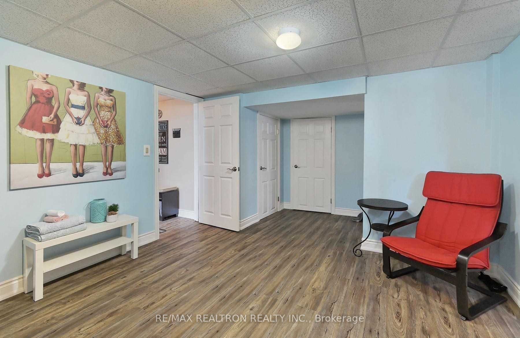 330 Gells Road Lower