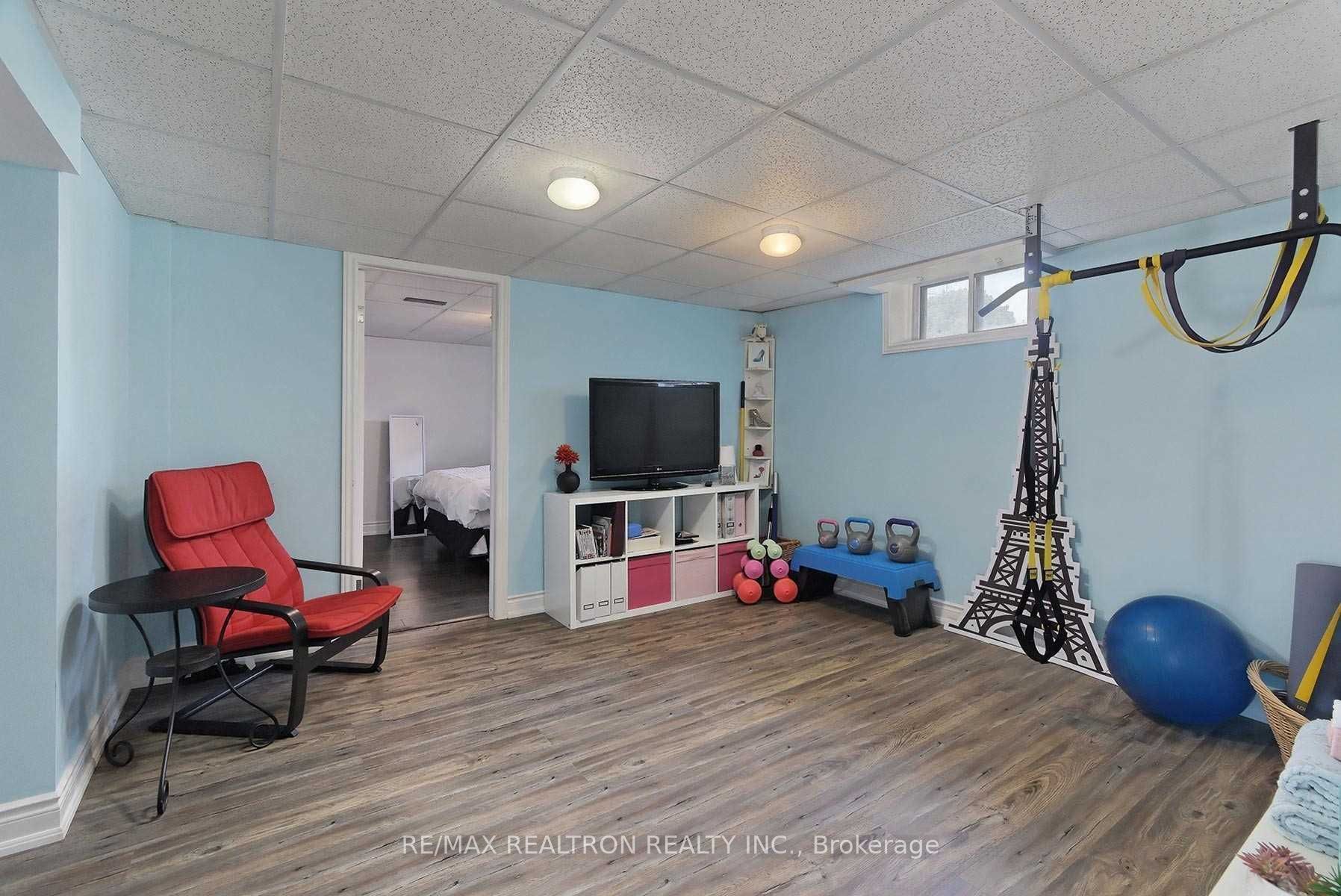 330 Gells Road Lower