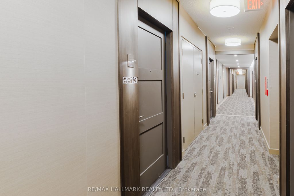 Photo of 300 Front Street W #2213, Toronto, ON M5V 0E9 (MLS # C12431535)