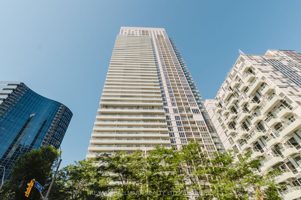 Photo of 300 Front Street W #2213, Toronto, ON M5V 0E9 (MLS # C12431535)