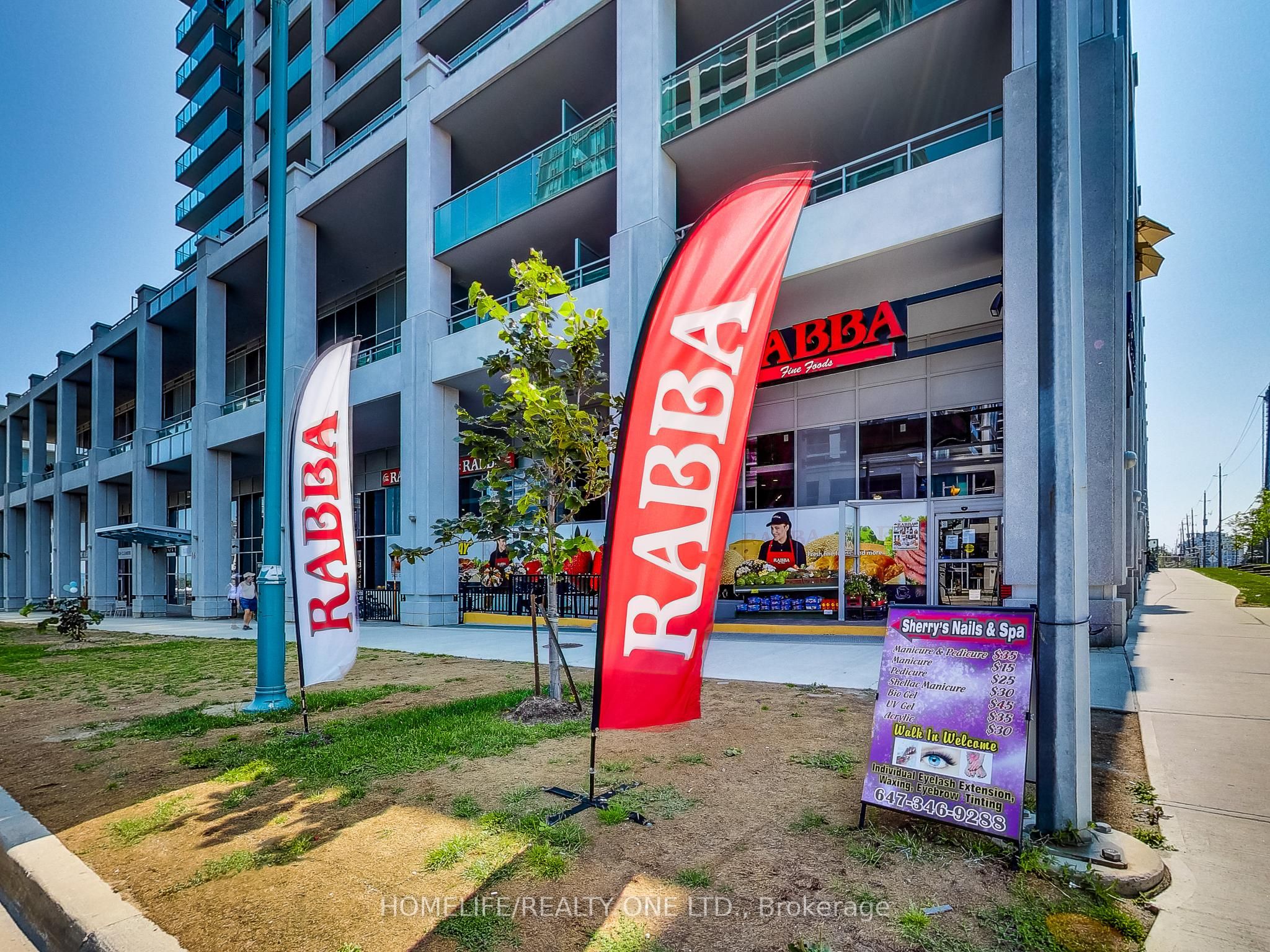 2119 Lakeshore Boulevard W 303