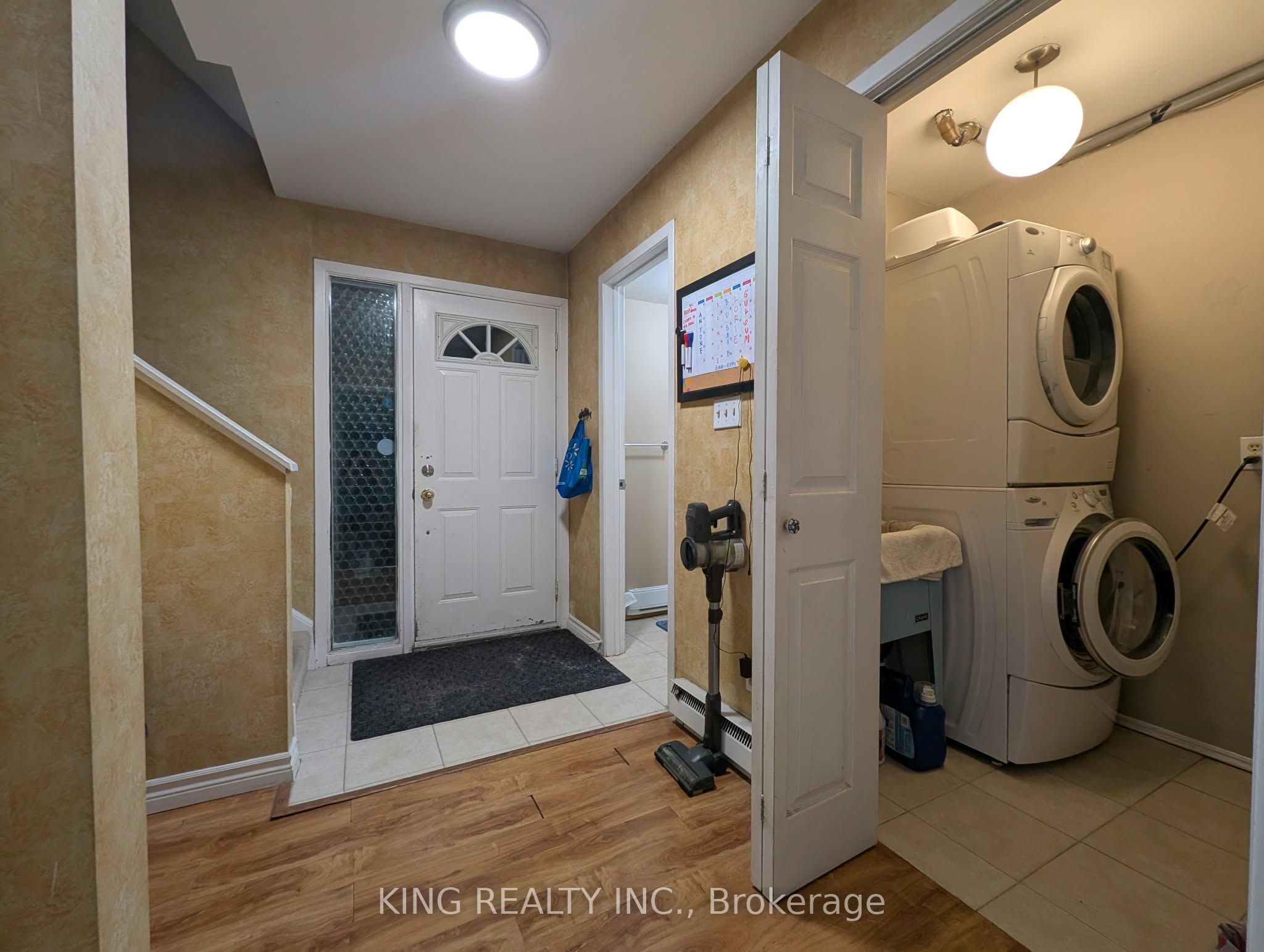41 Courville Coachway N/A