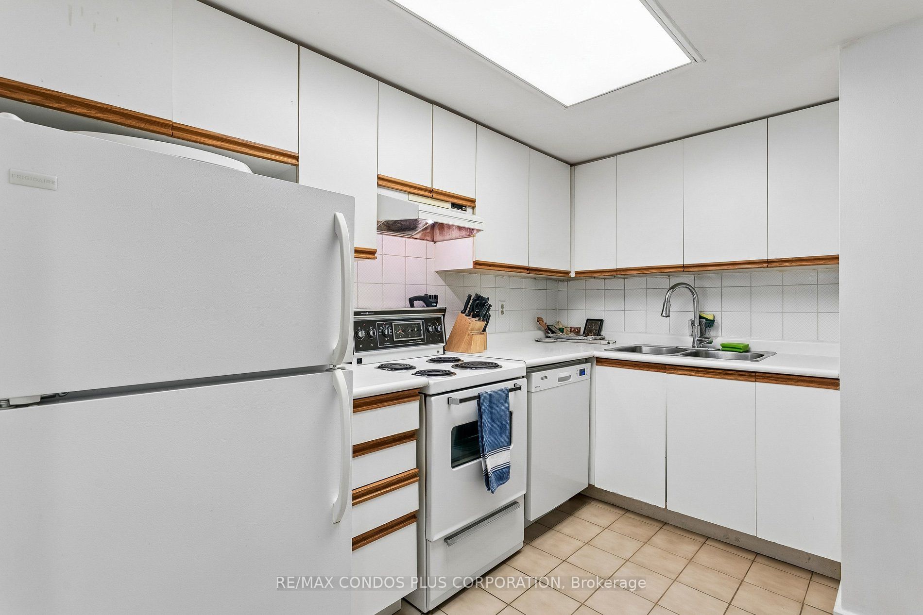 15 Maitland Place 204