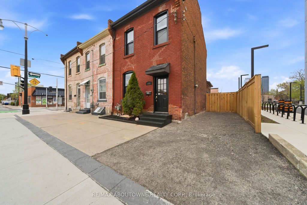 Photo of 116 Bay Street N, Hamilton, ON L8R 2P4 (MLS # X13075710)