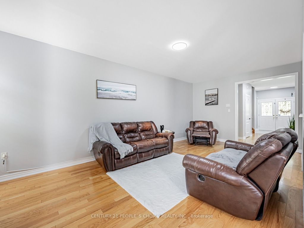 Photo of 118A MANSE Road, Toronto, ON M1E 3V1 (MLS # E13093720)