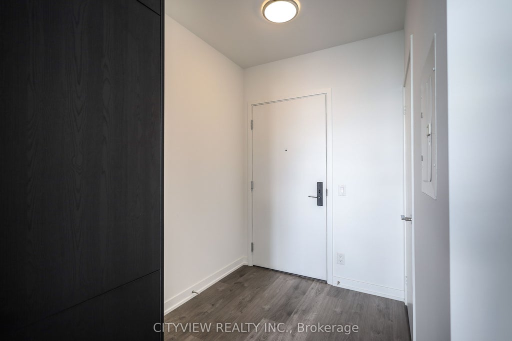 Photo of 285 Dufferin Street #1121, Toronto, ON M6K 1Z7 (MLS # W13794618)