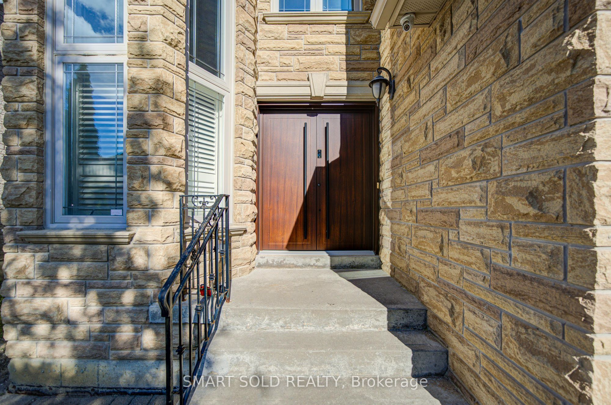 61 Aladdin Crescent