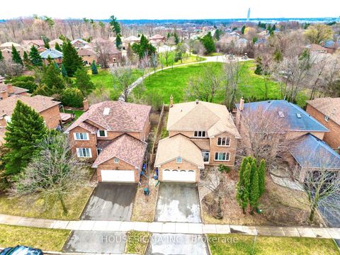 1404 Will Scarlett Drive Oakville ON L6J 6S6
