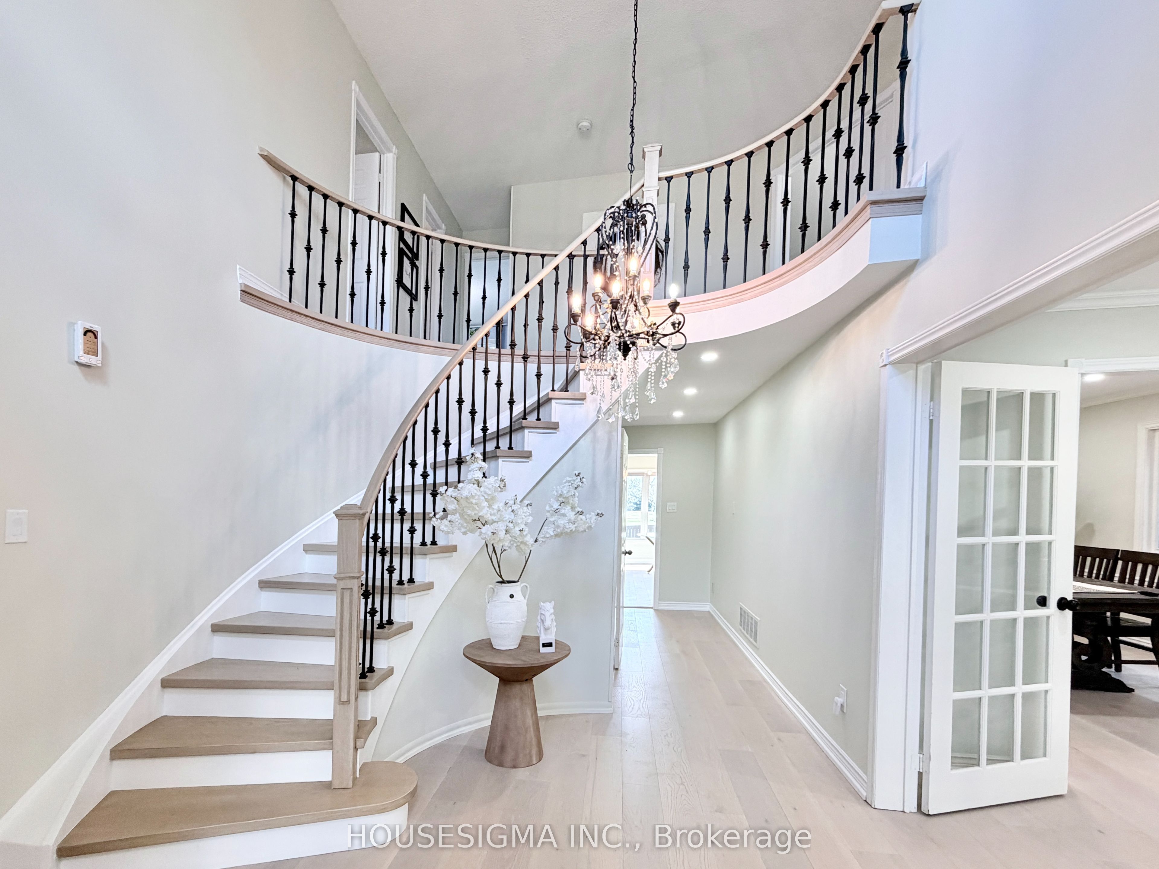 1404 Will Scarlett Drive
