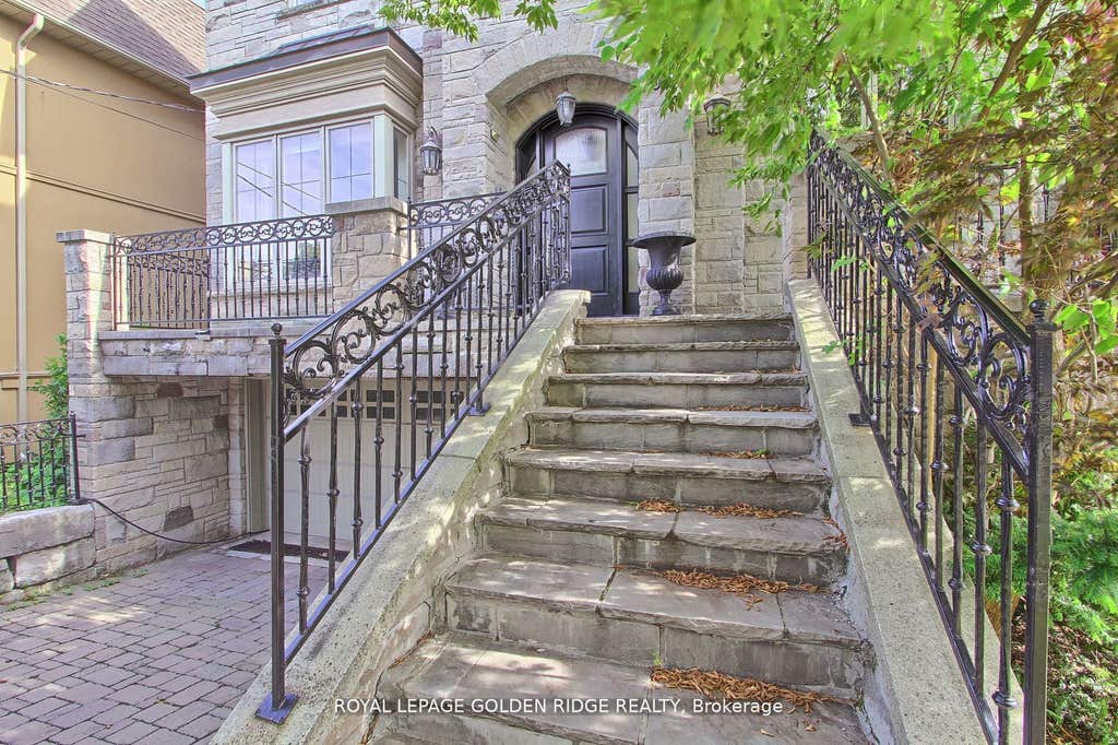 Photo of 99 Bannockburn Avenue, Toronto, ON M5M 2M9 (MLS # C13584906)