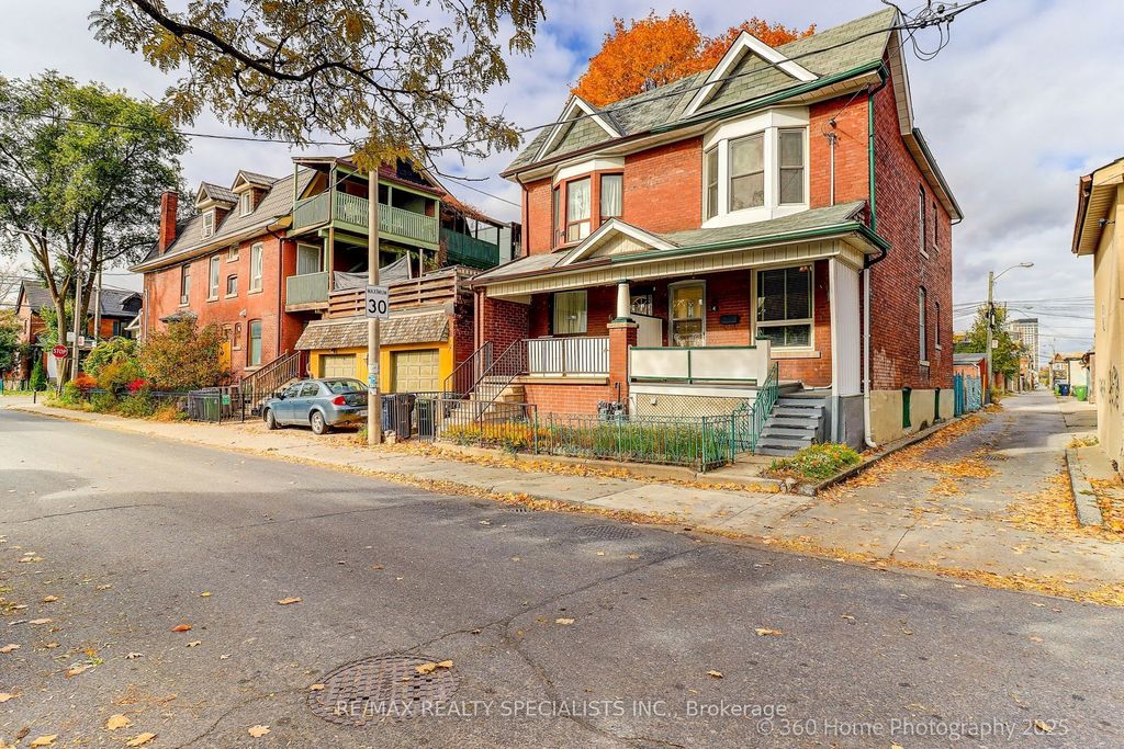 Photo of 4 Ernest Avenue, Toronto, ON M6P 3M5 (MLS # W12529836)