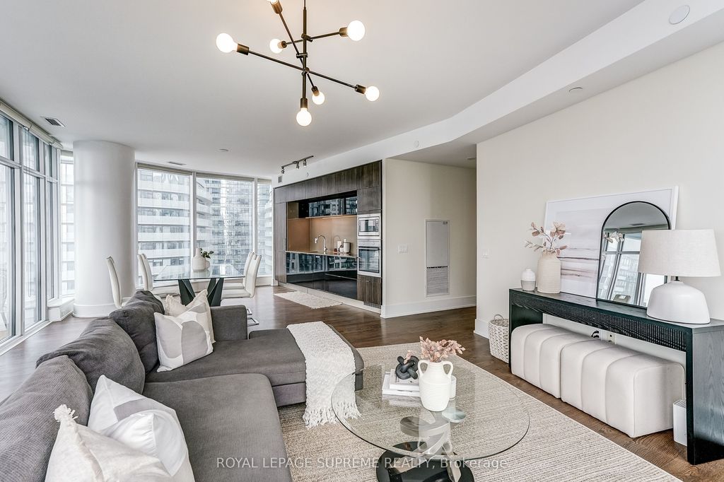 Photo of 10 York Street #3010, Toronto, ON M5J 0E1 (MLS # C12910494)