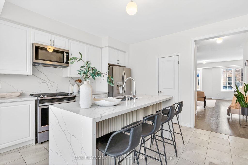 Photo of 30 Hallmark Way, Whitby, ON L1P 0K2 (MLS # E13156818)