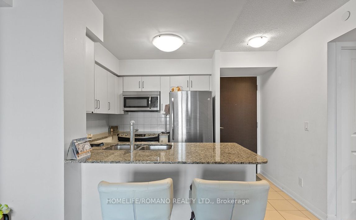 215 Sherway Gardens Road 1008