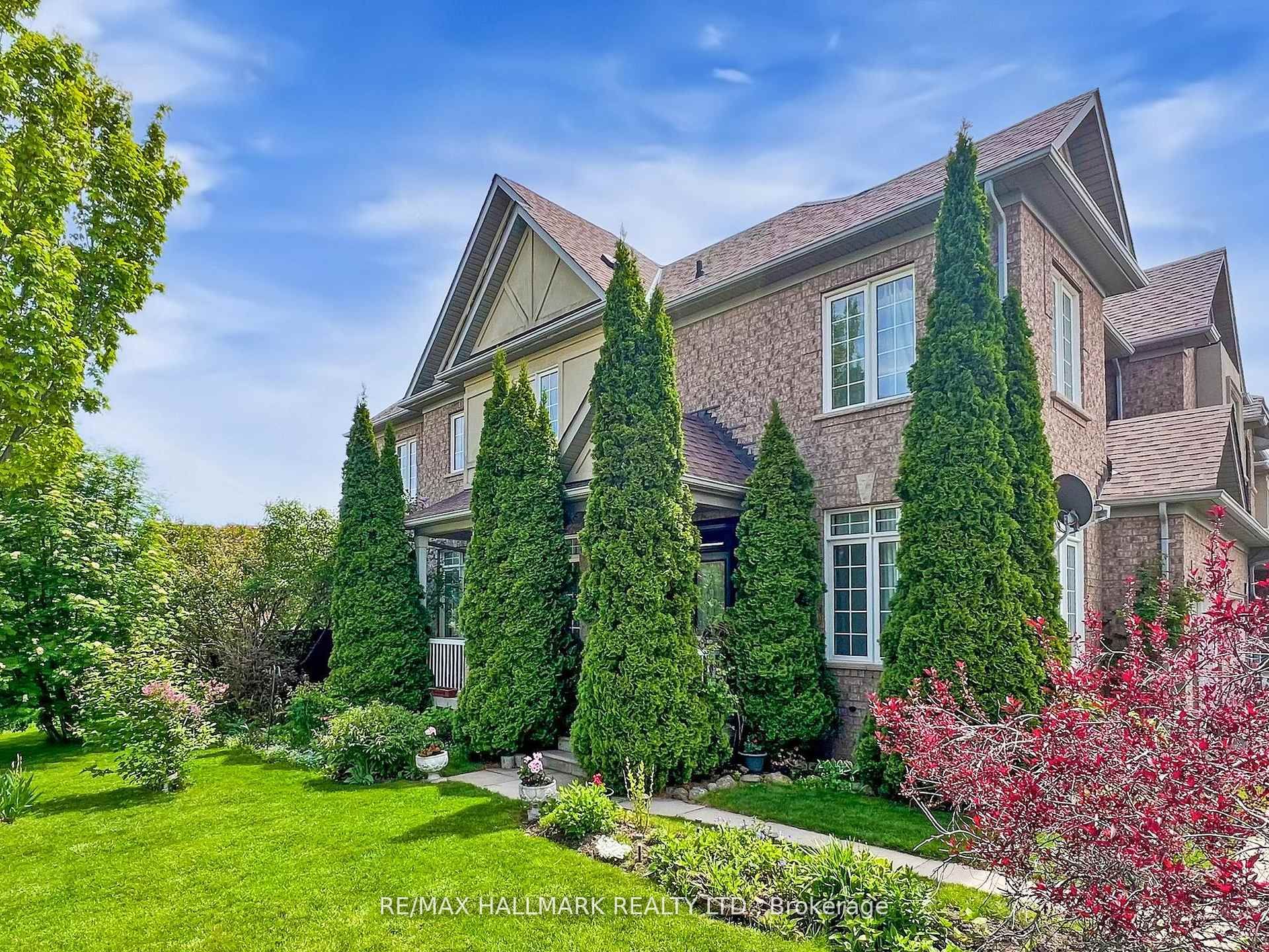 1 Lander Crescent