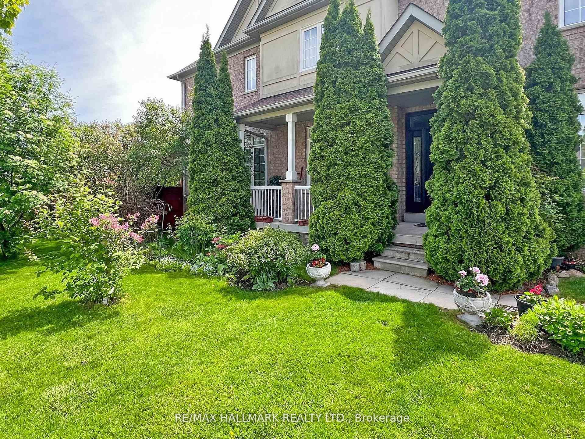 1 Lander Crescent