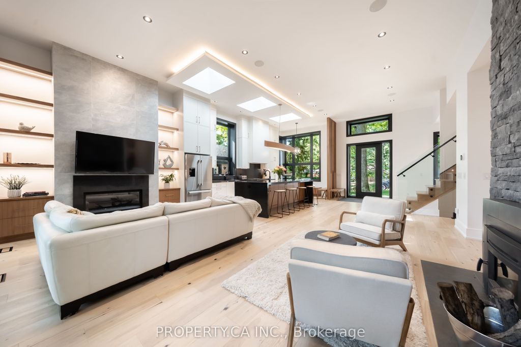 Photo of 58 Farningham Crescent, Toronto, ON M9B 3B6 (MLS # W12411474)