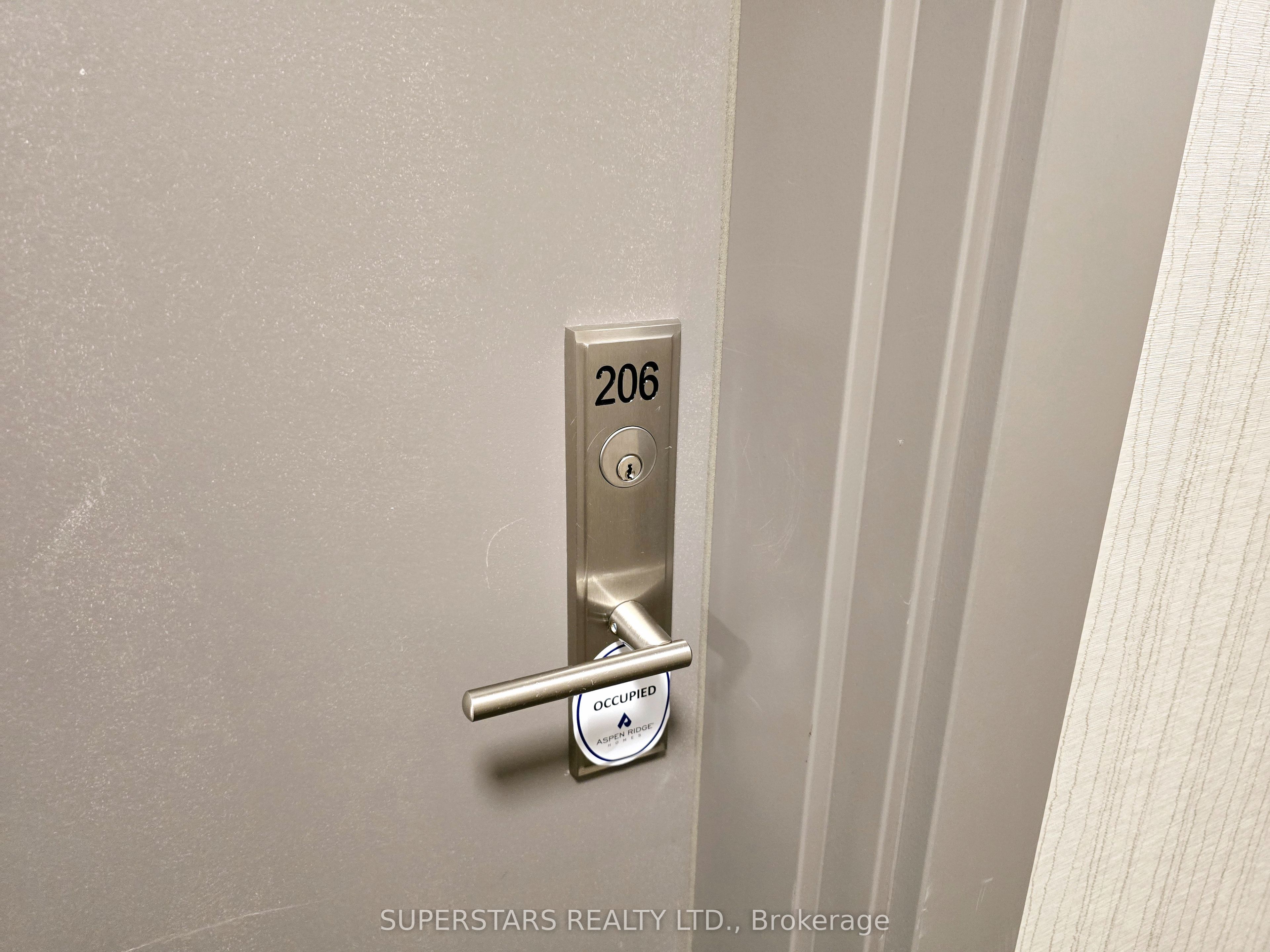 1 Climo Lane 206