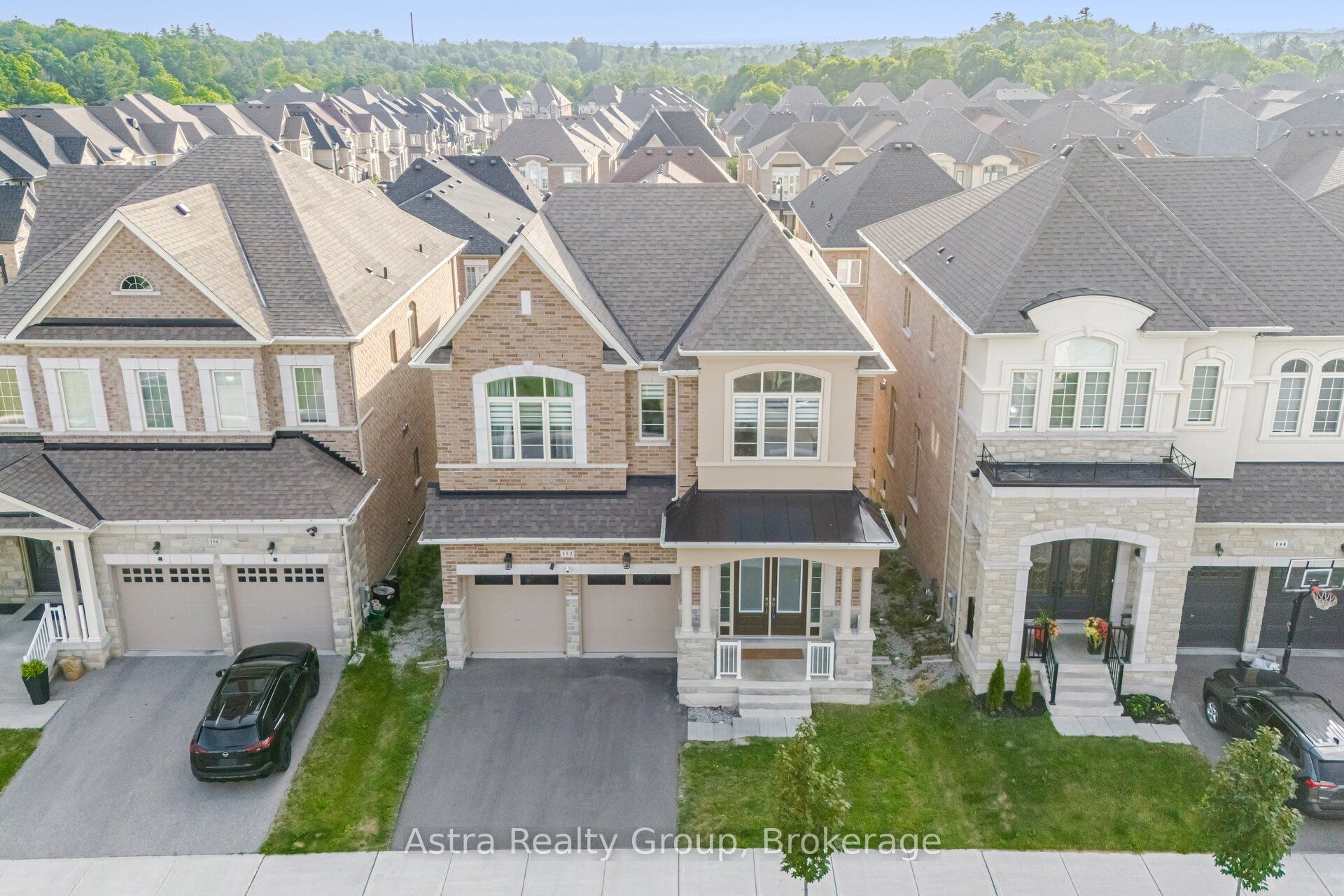 152 Stormont Trail